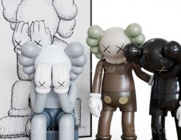 اسباب بازی kaws