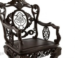 صندلی چوبی کلاسیک